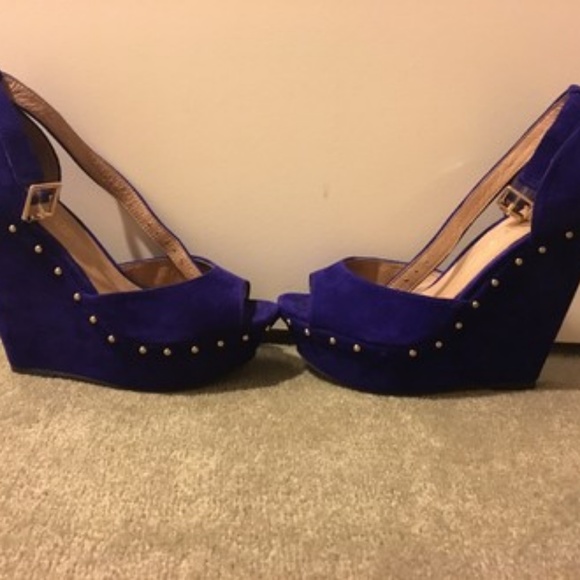 ALDO Platforms - Purple & Gold Suede W/ Studs - Picture 4 of 4